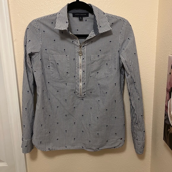Tommy Hilfiger Half-Zipper Top‎ - Picture 1 of 7